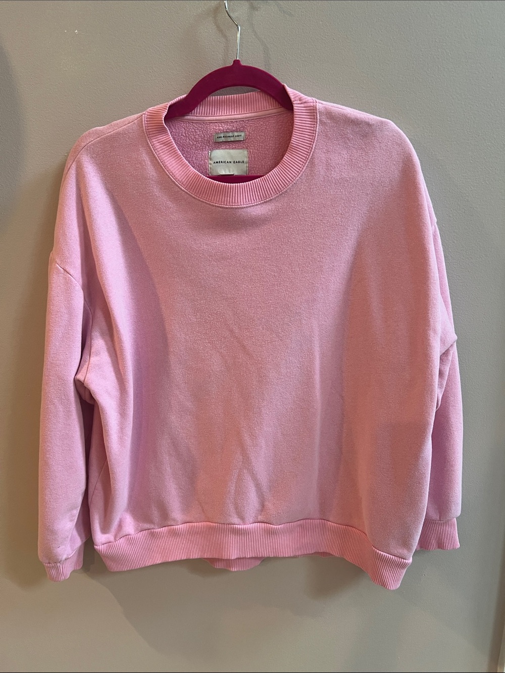 American Eagle Outfitters Light Pink Crewneck Sweatshirt